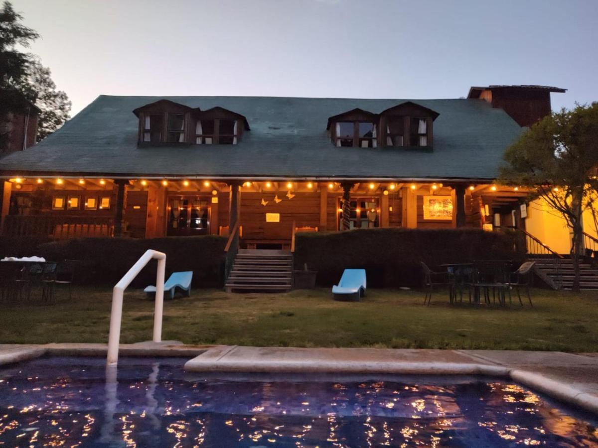 Club Tejamaniles Hotel Los Azufres Bagian luar foto
