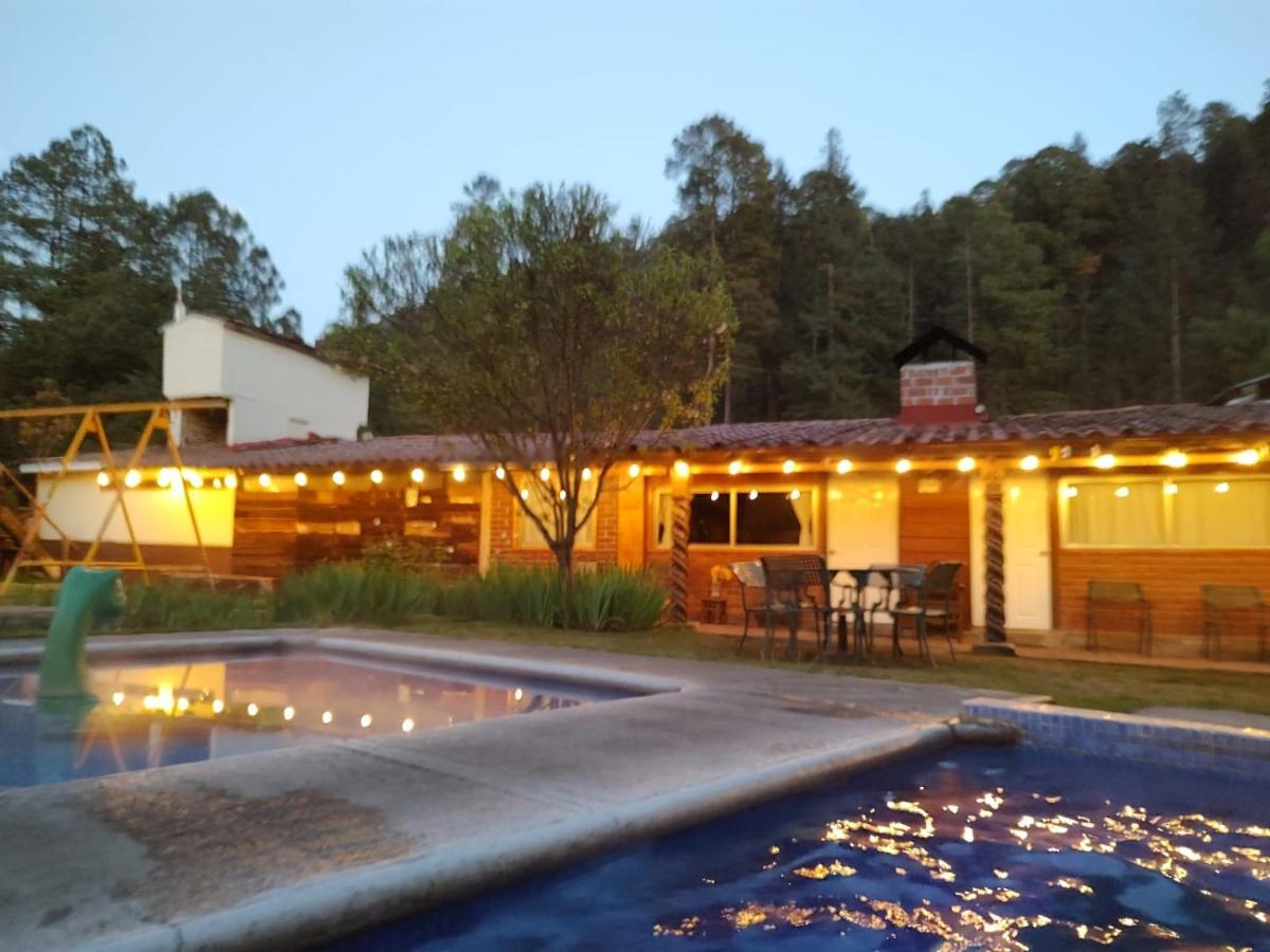 Club Tejamaniles Hotel Los Azufres Bagian luar foto