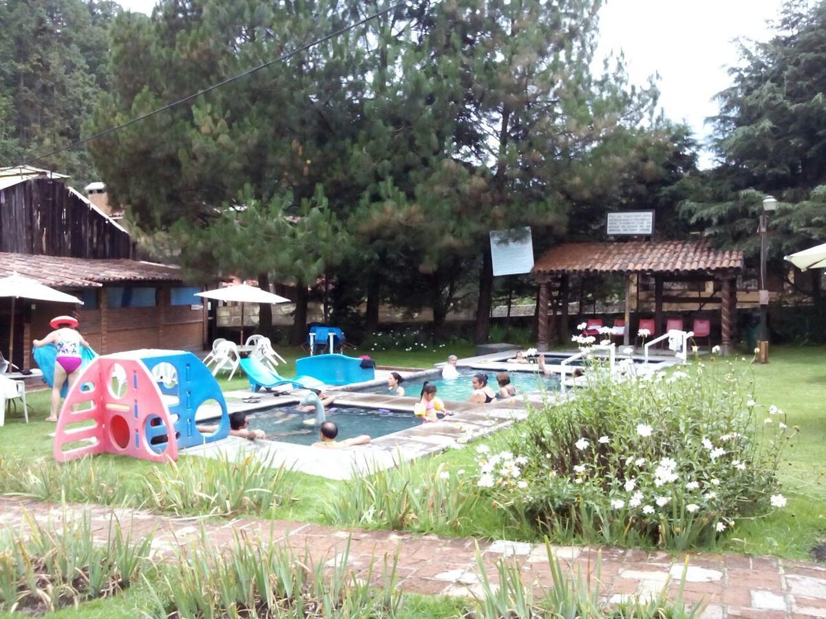 Club Tejamaniles Hotel Los Azufres Bagian luar foto