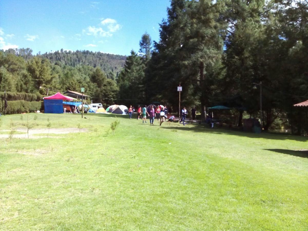Club Tejamaniles Hotel Los Azufres Bagian luar foto