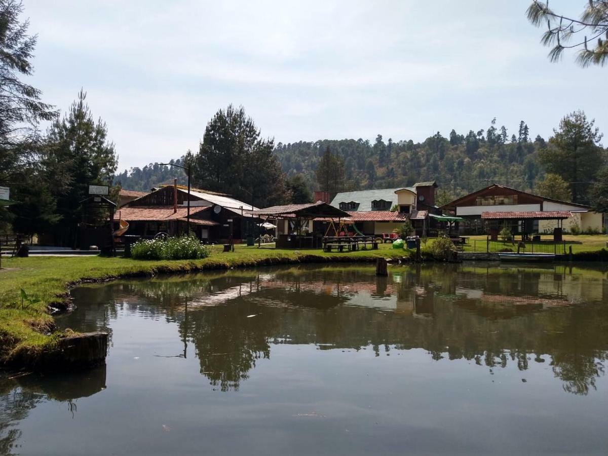Club Tejamaniles Hotel Los Azufres Bagian luar foto